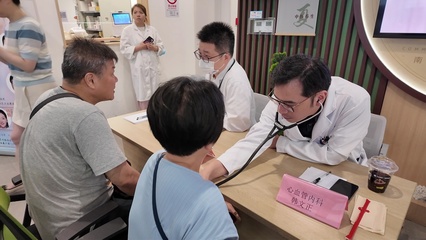 攜手上海市胸科醫院,南東社衛開展第七屆中國醫師節系列活動