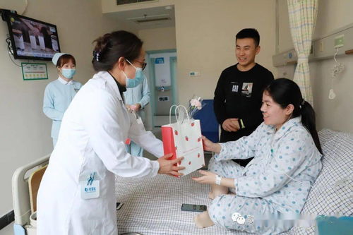 守護(hù)健康,向最美的她們致敬